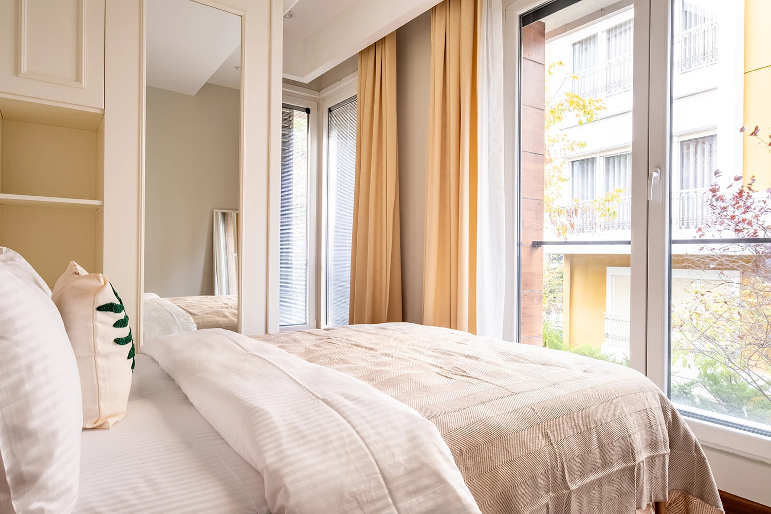 1141