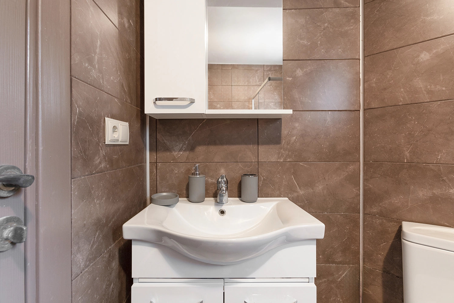 Banyo 1