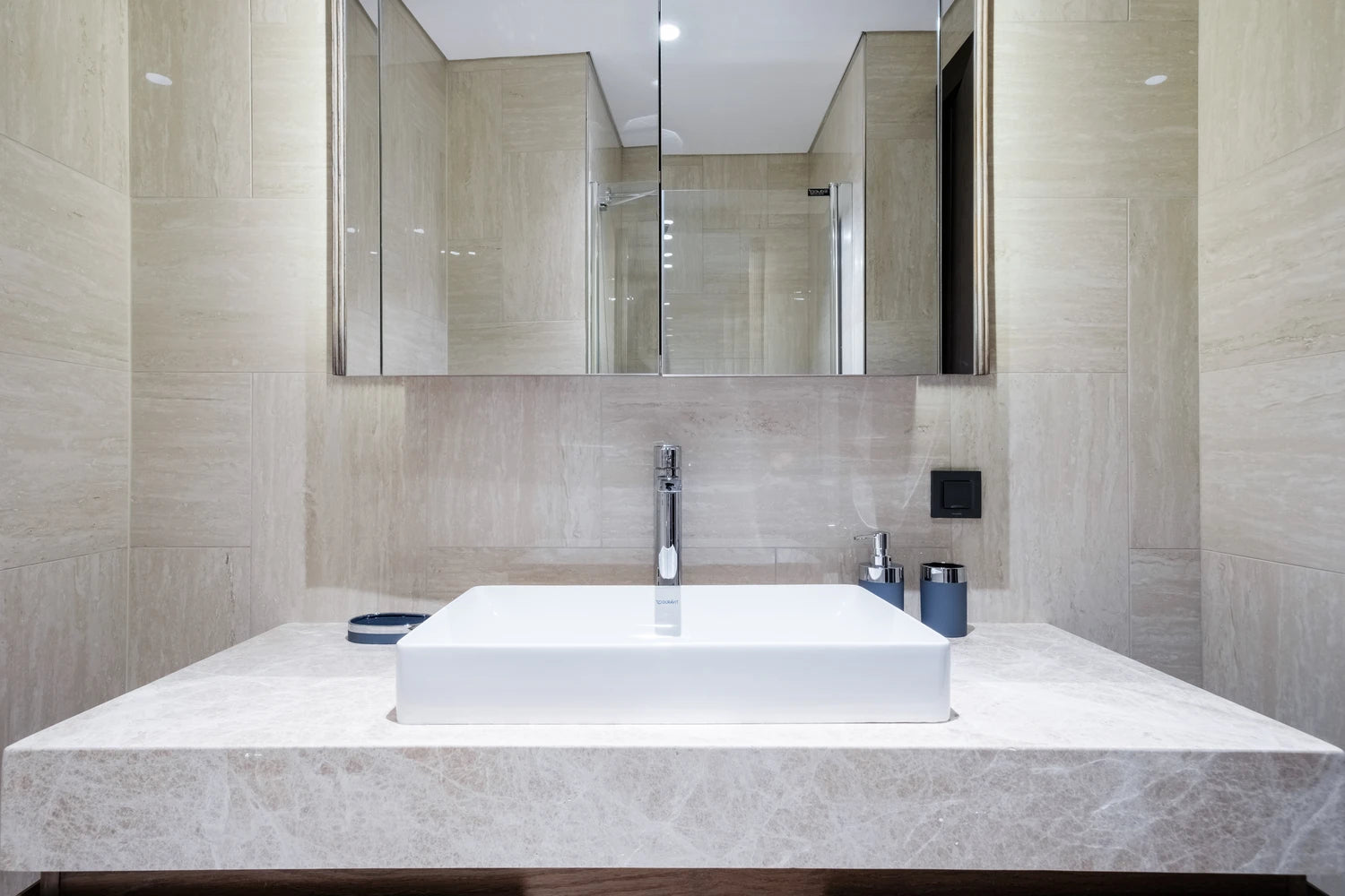 Banyo - 1