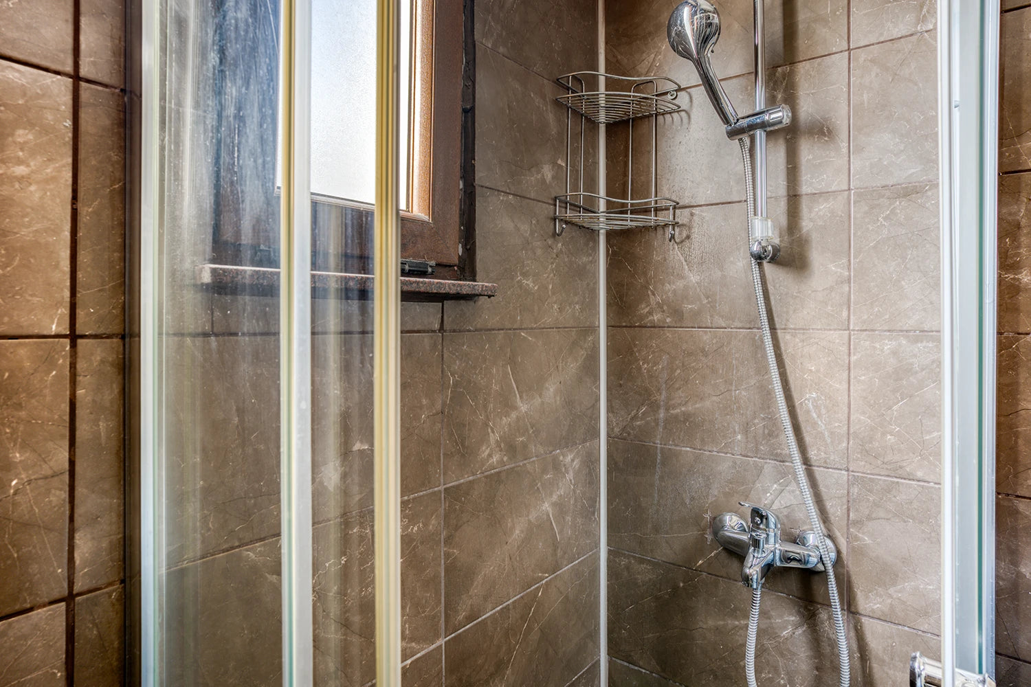 Banyo 1