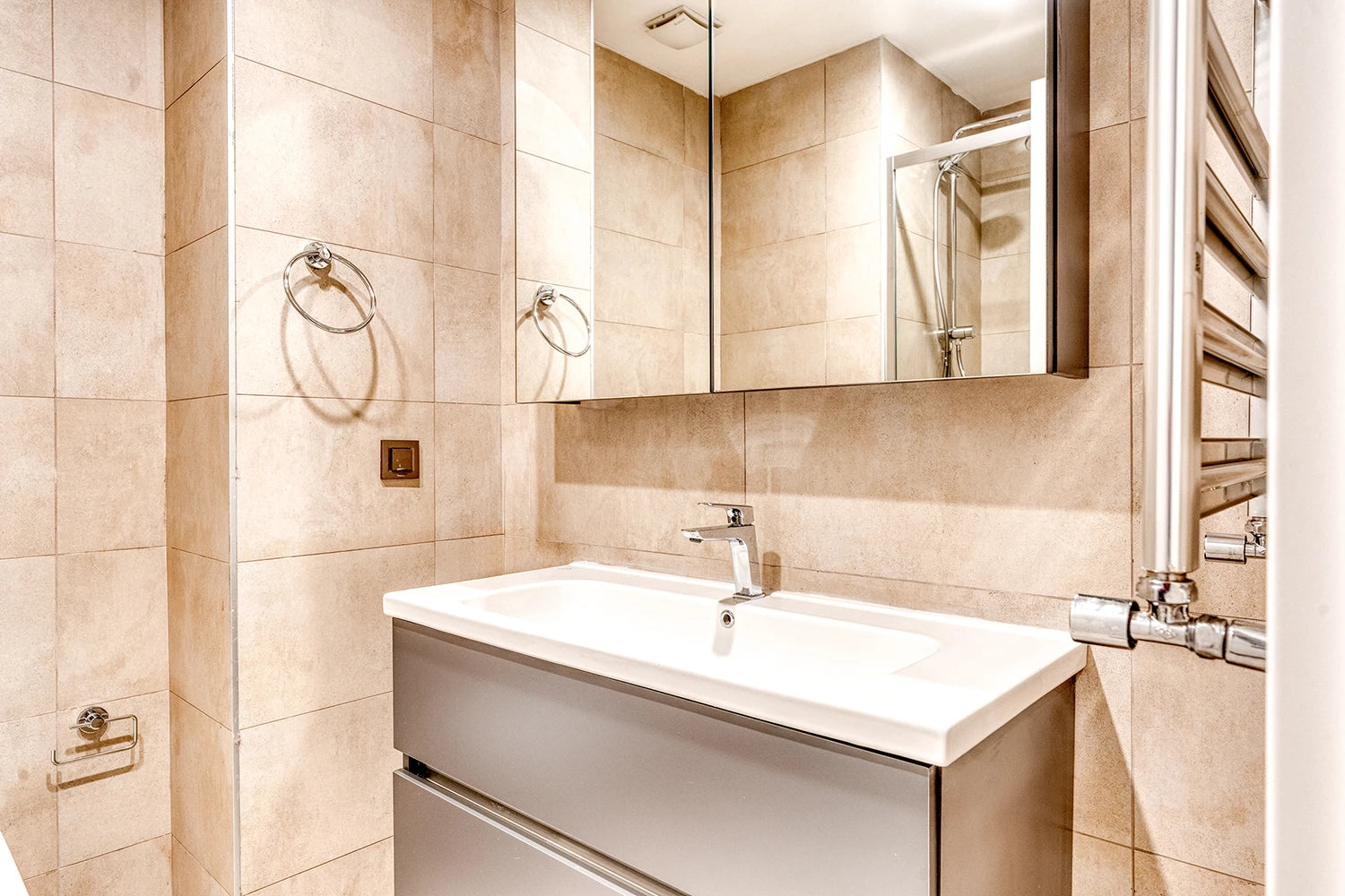 Banyo 1