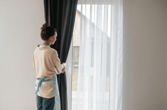Curtain and Tulle Washing Service
